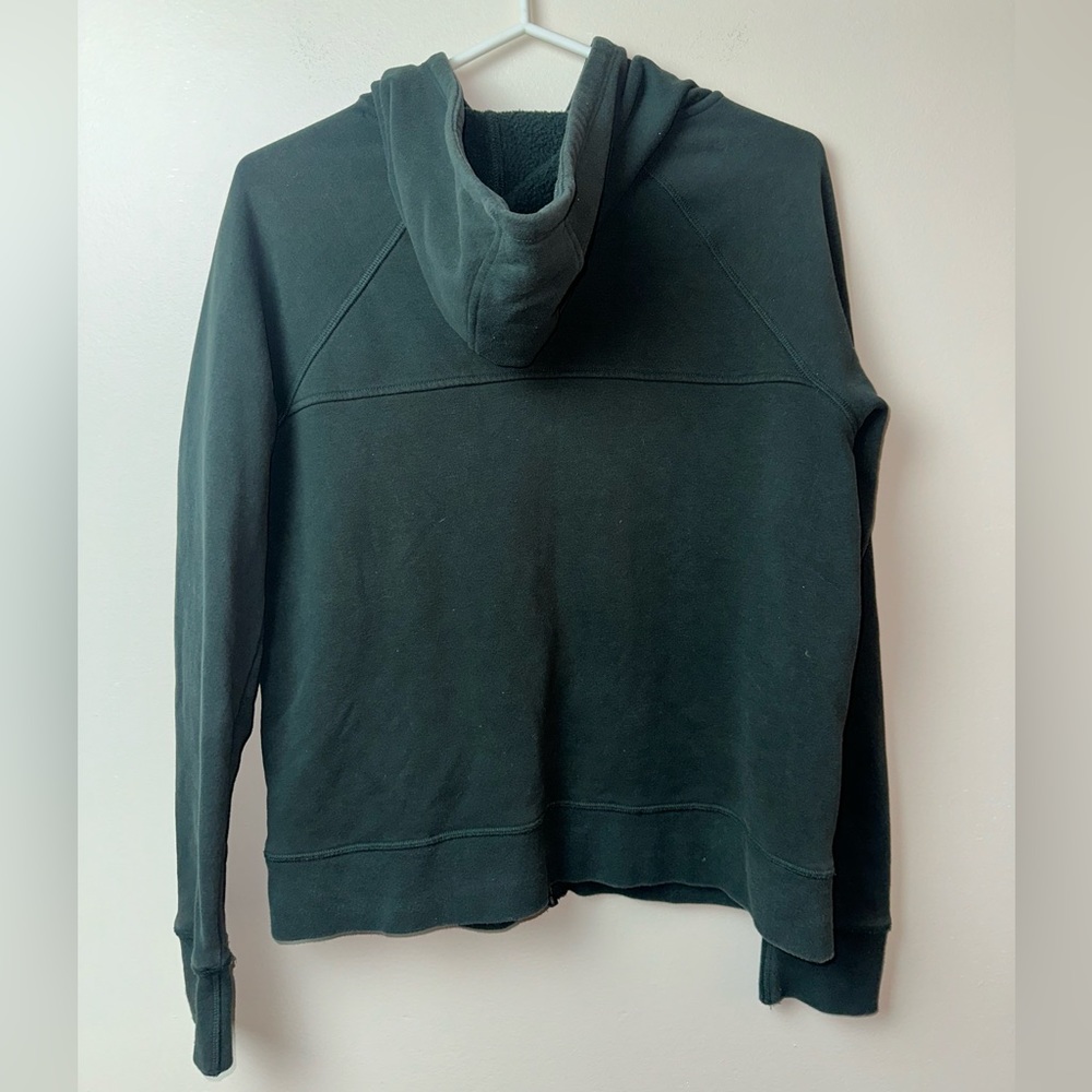Lolë Size L - Picture 7 of 7